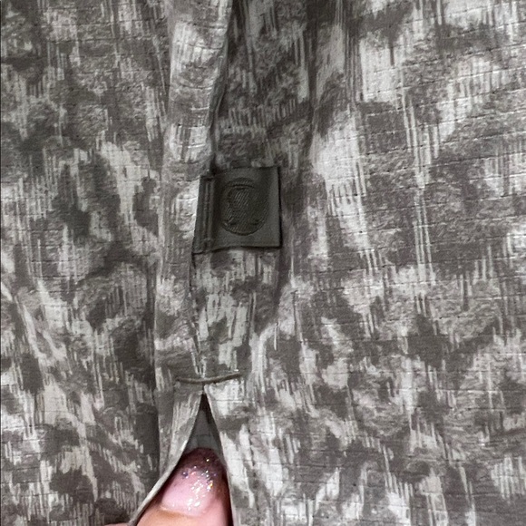 Lululemon Airing Easy Camp Collar Shirt - Picture 2 of 3